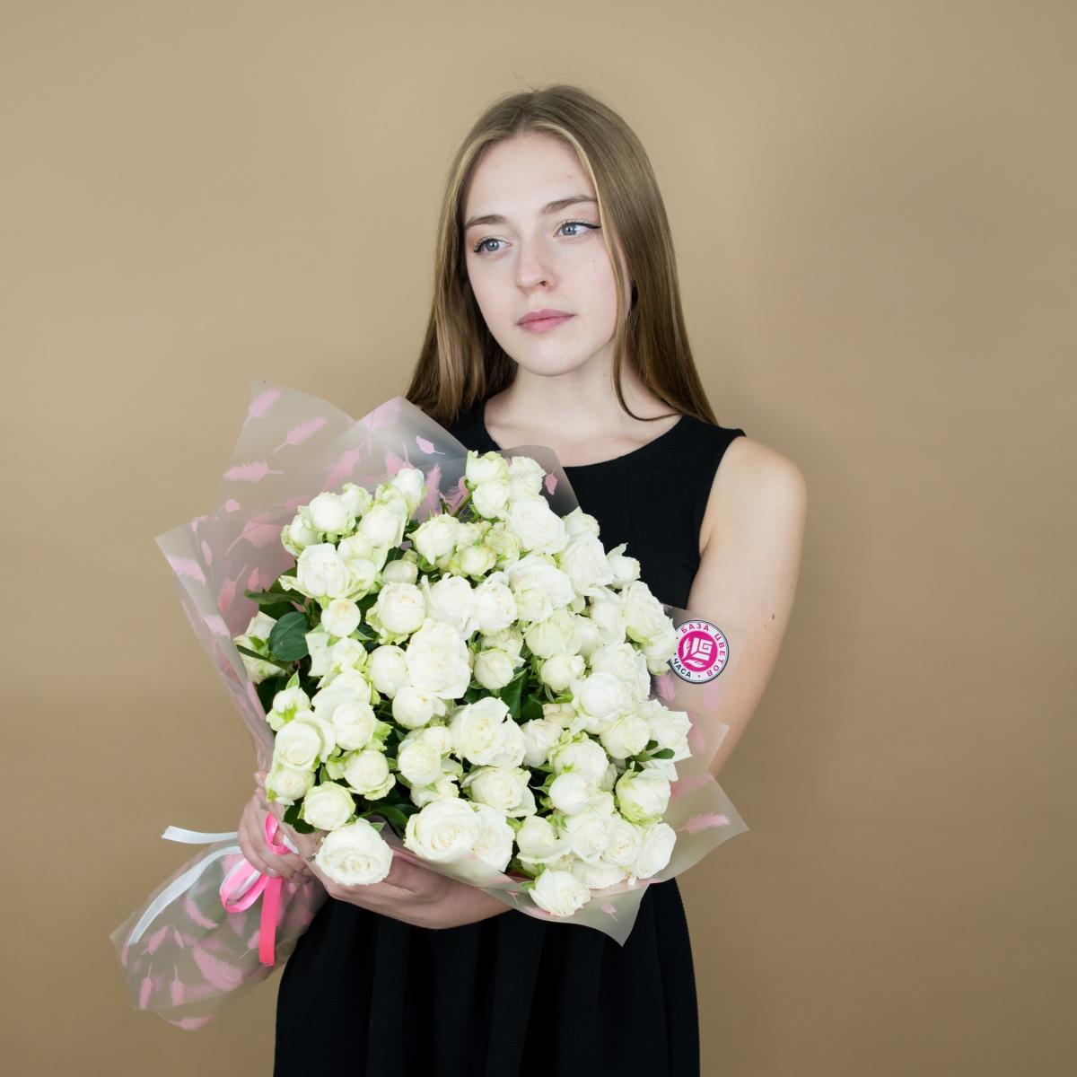 Розы кустовые белые код  3840