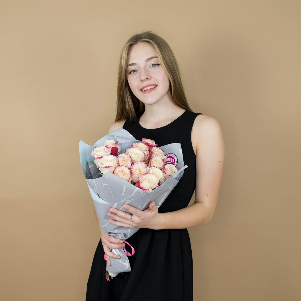 Розы красно-белые 15 шт 40 см (Эквадор) артикул букета: 84480